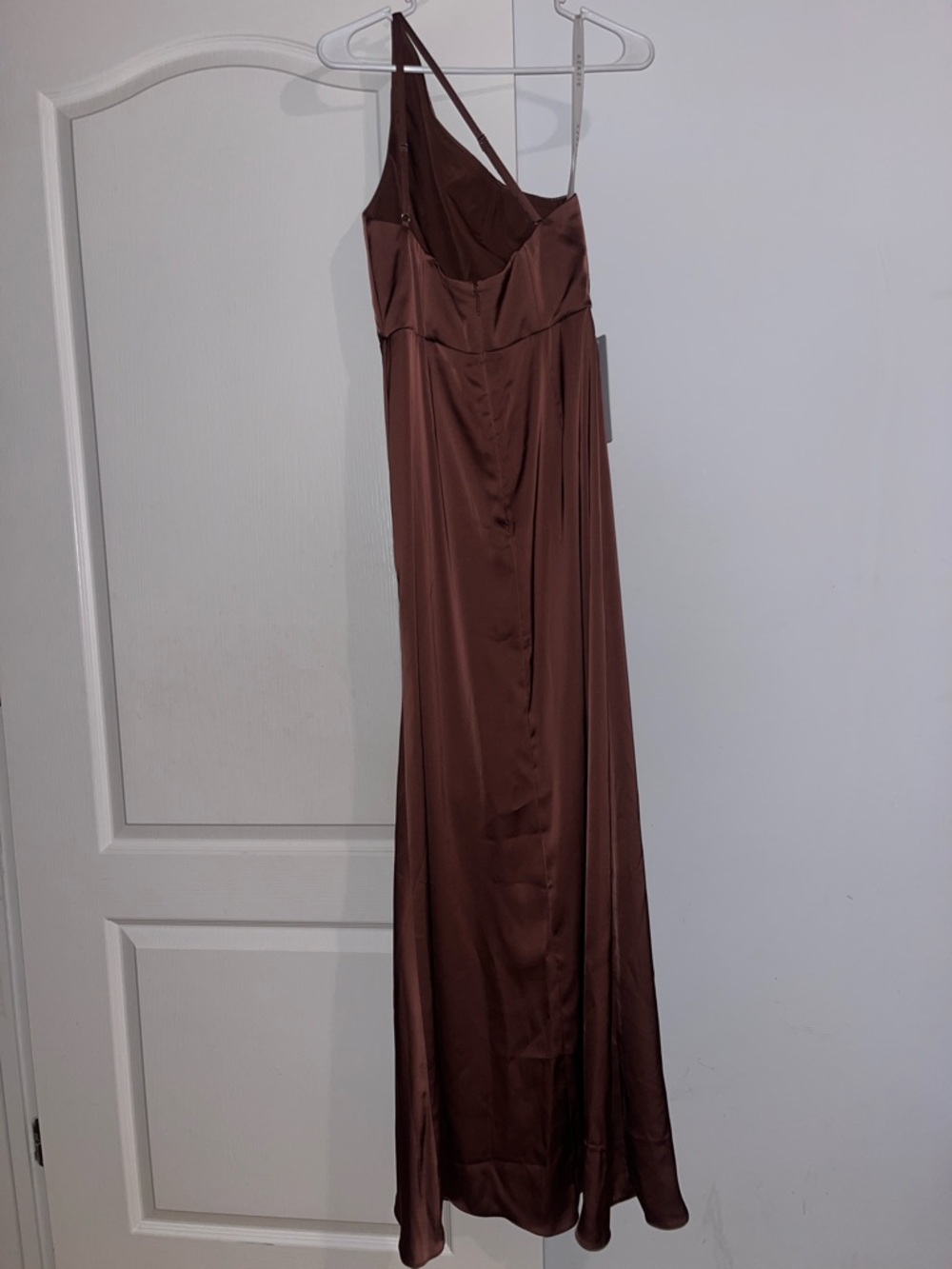 NEW WITH TAGS Azazie Mika Espresso Brown Dress Size 4 Stretch Satin NWT - Picture 4 of 5